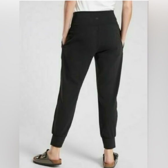 NWT Athleta Cruise Jogger in Powervita, Black High-Waisted, Athleisure, Small - Picture 4 of 13